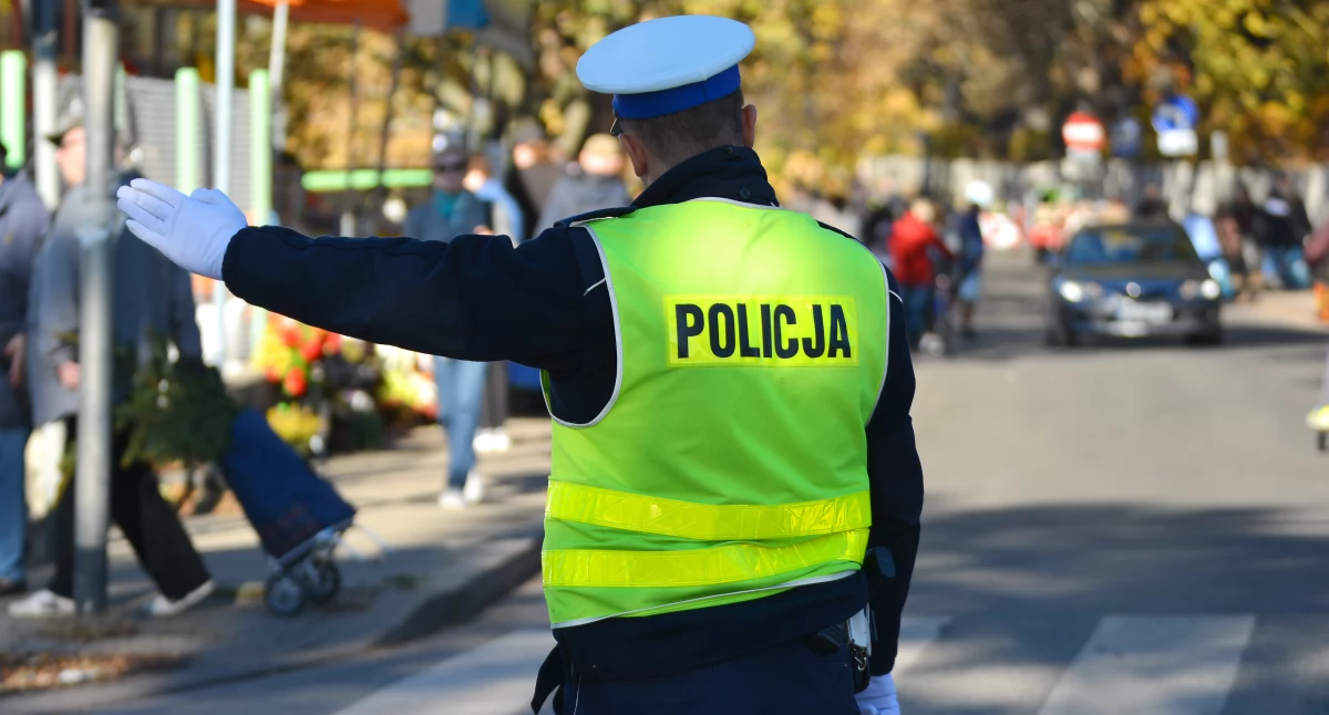 Ważne zmiany w ruchu drogowym! Sprawdź, jak dojechać do cmentarzy