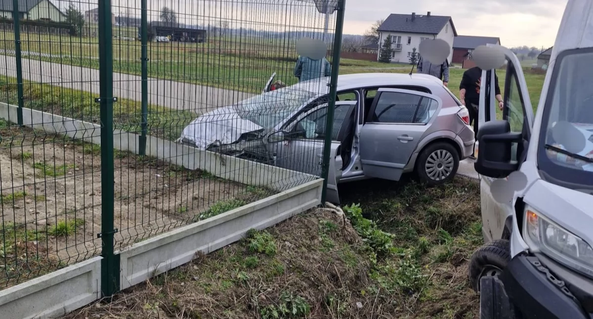 Groźne zderzenie w Grabowie Szlacheckim. Lądował śmigłowiec LPR, dwie osoby w szpitalu