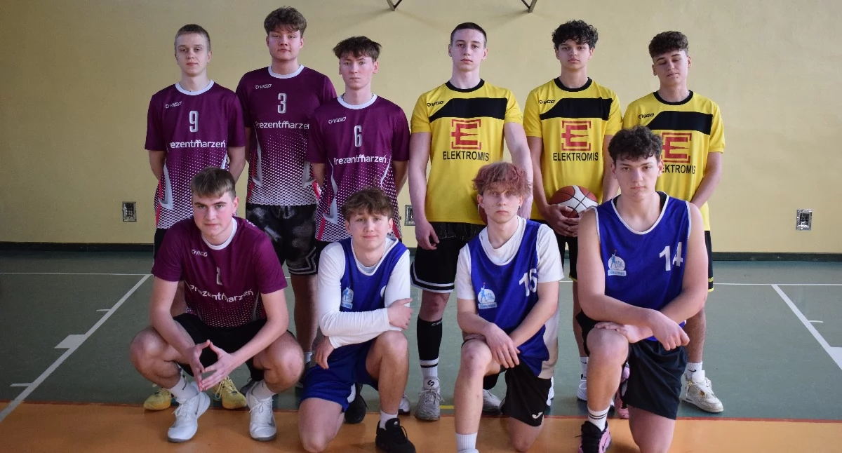 ZSZ 2 z Ryk mistrzem powiatu w koszykówce 3x3 [ZDJĘCIA]