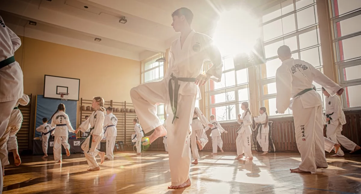 Egzamin w Dęblińskiej Szkole Taekwon-do zakończony sukcesem wielu adeptów