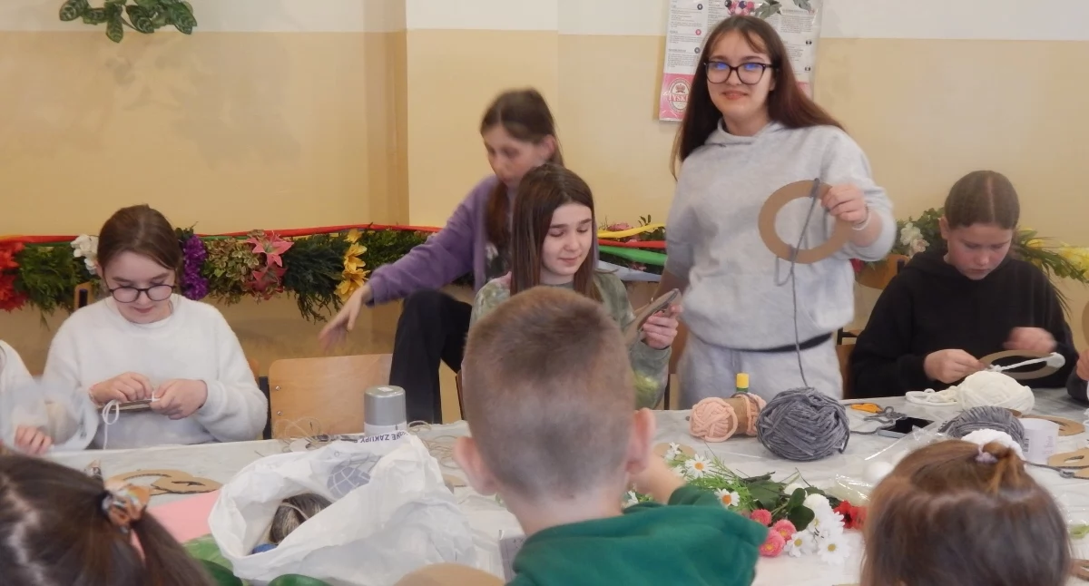 Tworzenie wielkanocnych królików w Nowodworze to sposób na wspólną zabawę