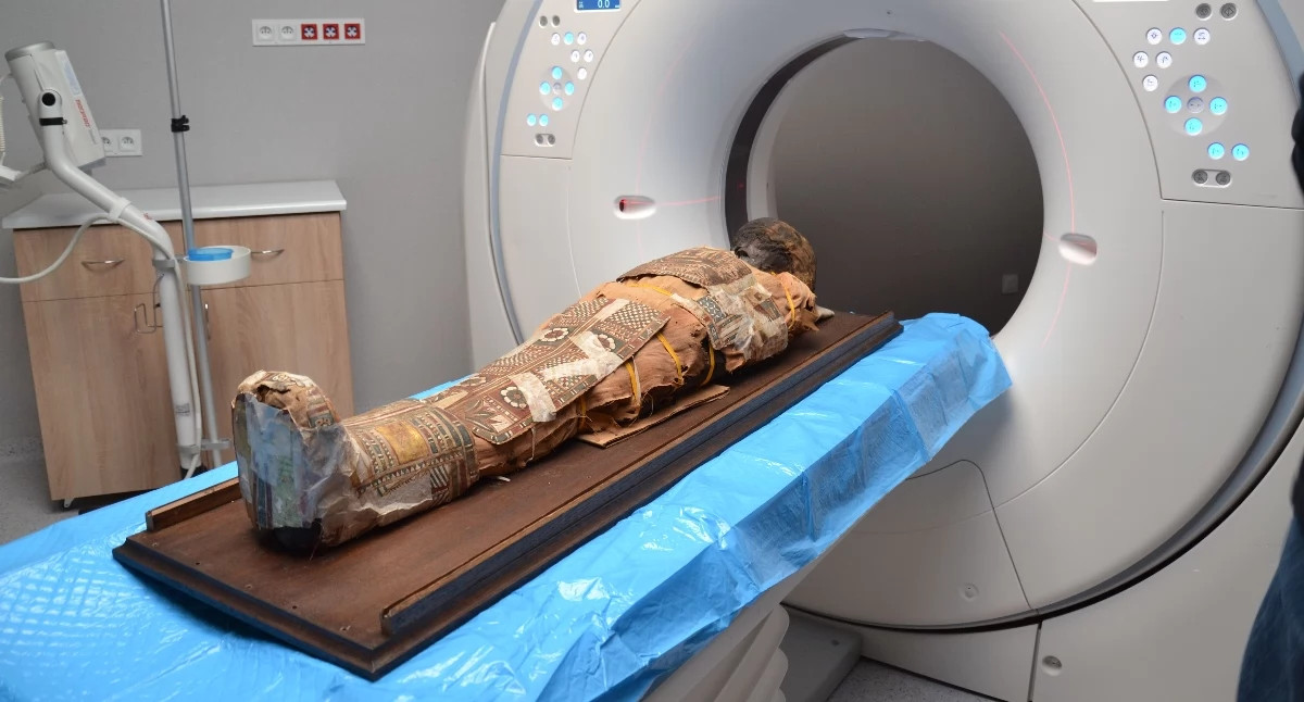 Ciekawostka z Lublina. Mumia dziecka pod lupą lubelskich radiologów