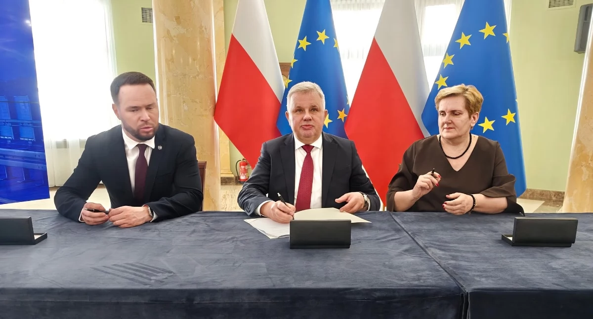 Kolejna droga do remontu w gminie Kłoczew. Podpisano umowę na wsparcie