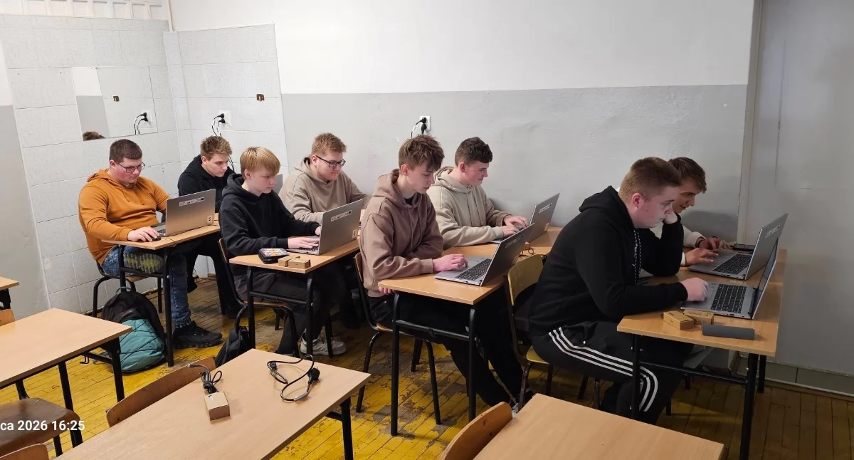 Praktyczne szkolenie z tworzenia stron internetowych z udziałem młodzieży z Ryk