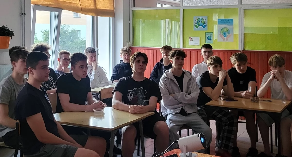 Uczniowie świętowali Dzień Ziemi. Były zajęcia i konkurs ekologiczny