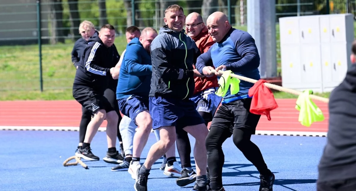 Sportowa rywalizacja i świetna atmosfera podczas Dnia Sportu w Dęblinie 