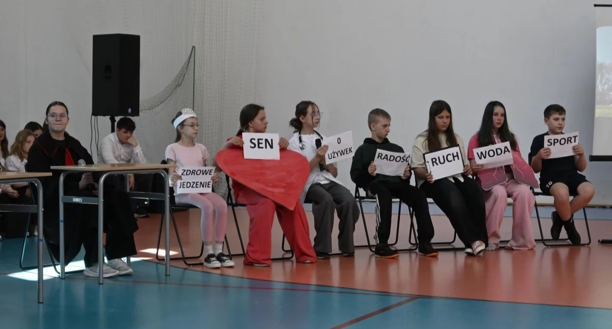Światowy Dzień Zdrowia w Stężycy. Uczniowie pokazali wiedzę i talenty