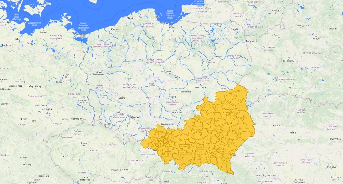 IMGW ostrzega mieszkańców powiatu ryckiego. Możliwy silny wiatr, ulewy i grad.
