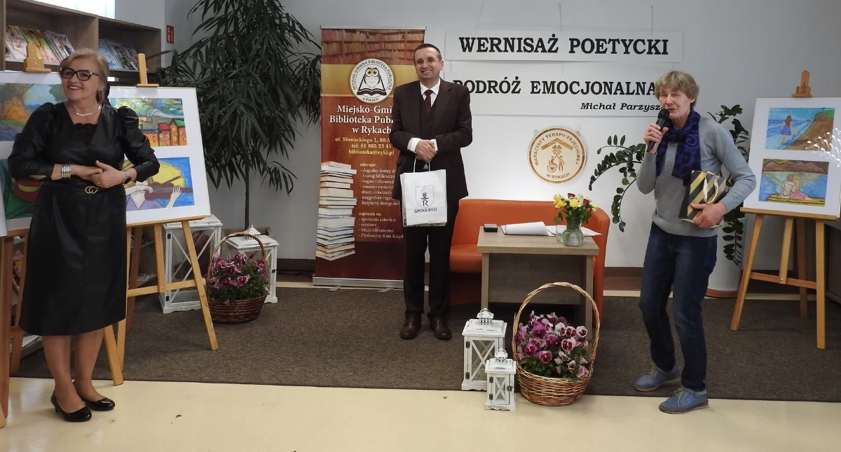 Sztuka, emocje i książki za uśmiech. Wyjątkowe dni w bibliotece w Rykach