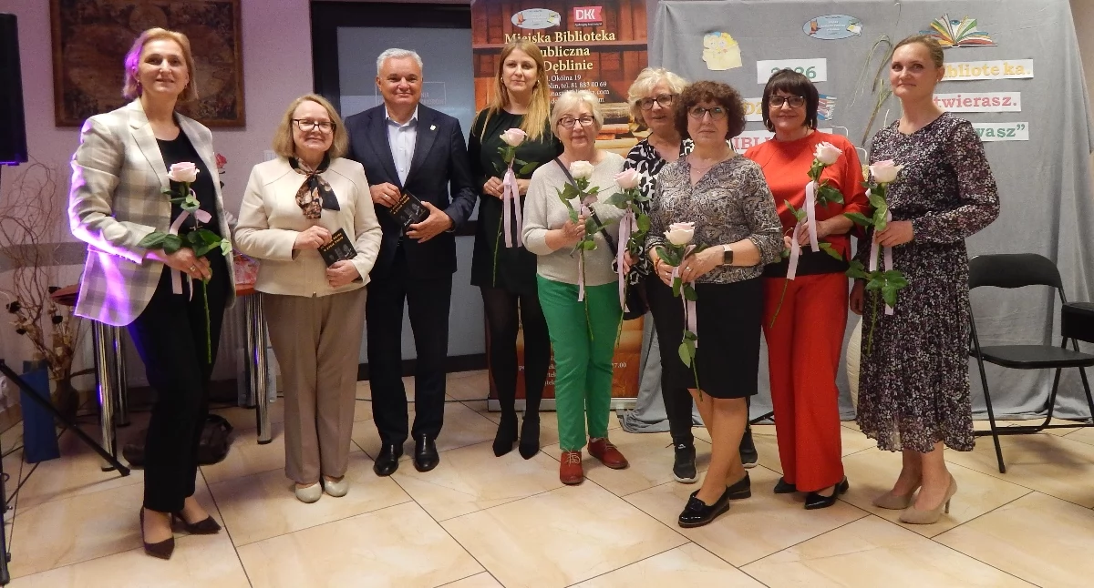 Dęblin świętował Tydzień Bibliotek. Spotkanie z Tanyą Valko i koncert poezji śpiewanej przyciągnęły mieszkańców