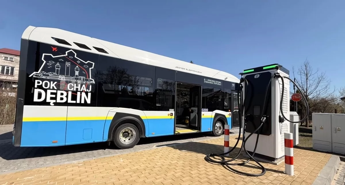 Komunikacja miejska w Dęblinie od 1 lipca płatna. Sprawdź ceny biletów i jak uzyskać ulgę