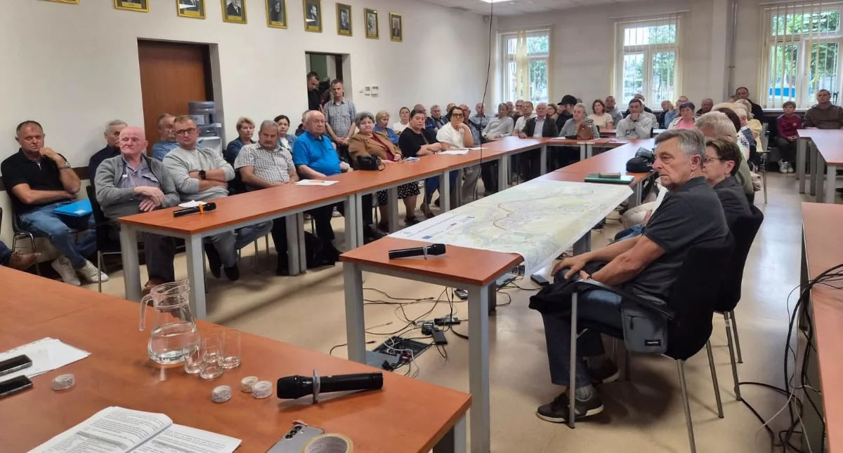 Mieszkańcy Dęblina poznali zasady wykupu działek pod inwestycje przeciwpowodziową