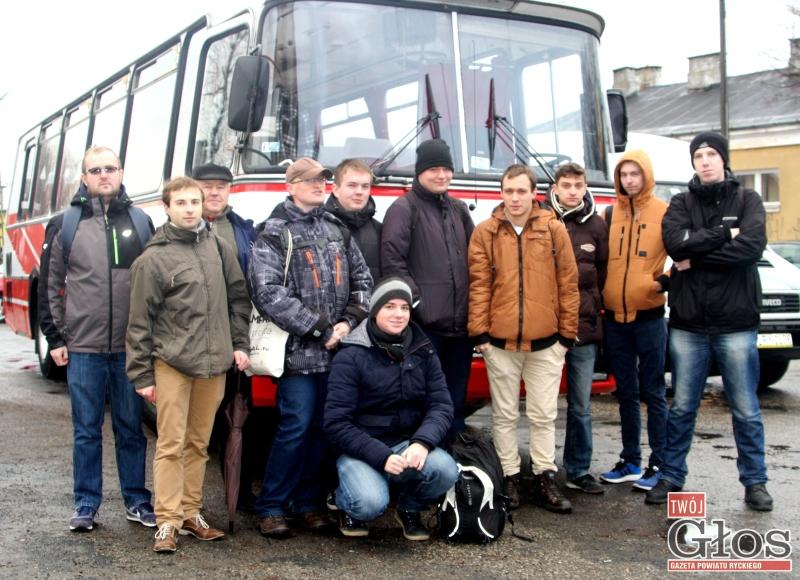 Wycieczka starym autobusem