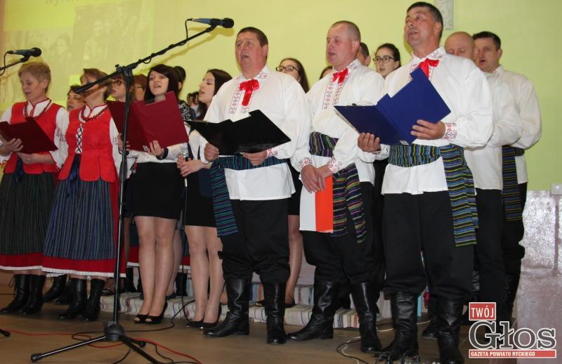Patriotyczny koncert w Kawęczynie