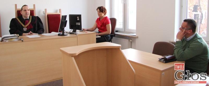 Sprawa byłego burmistrza Ryk wraca do I instancji