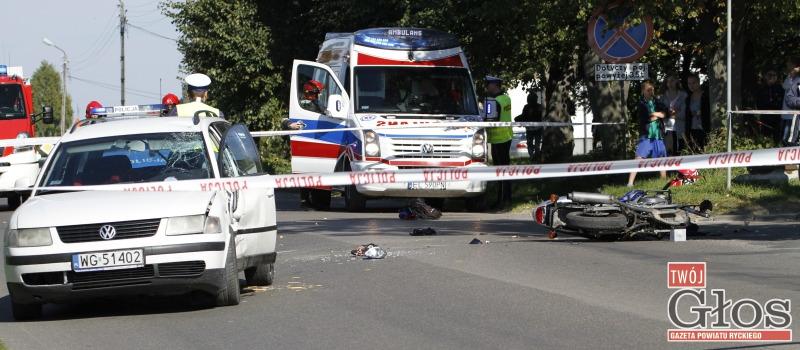 19-latka i jej 15-letni pasażer trafili do szpitala