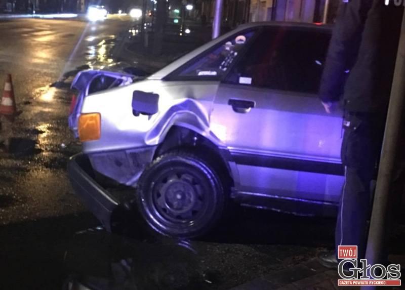 Pijany uderzył w samochód i uciekł z miejsca wypadku