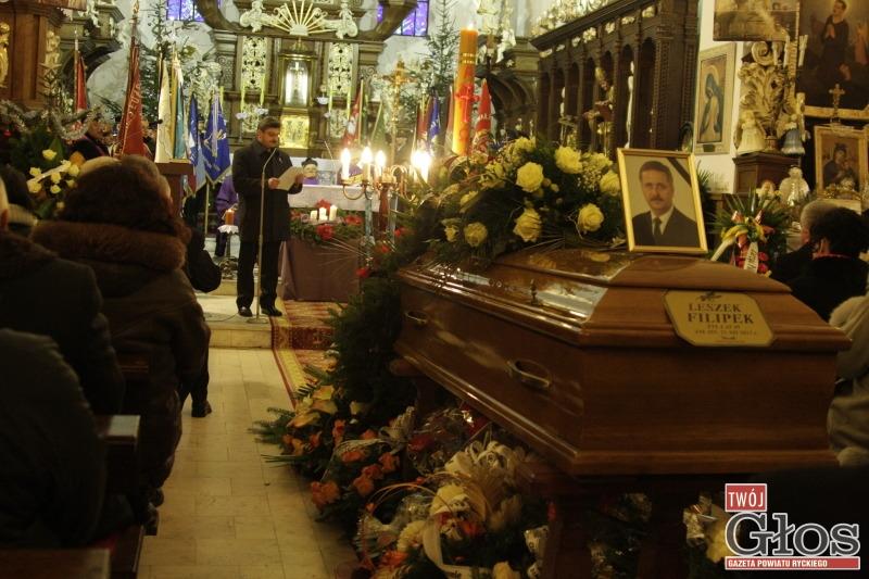 Pogrzeb Leszka Filipka. Byłego starostę pożegnały tłumy