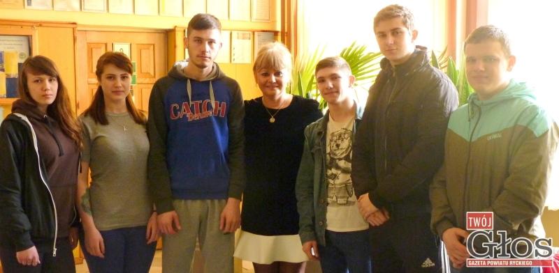 Uczniowie dęblińskiej szkoły staną w obronie Ukrainy