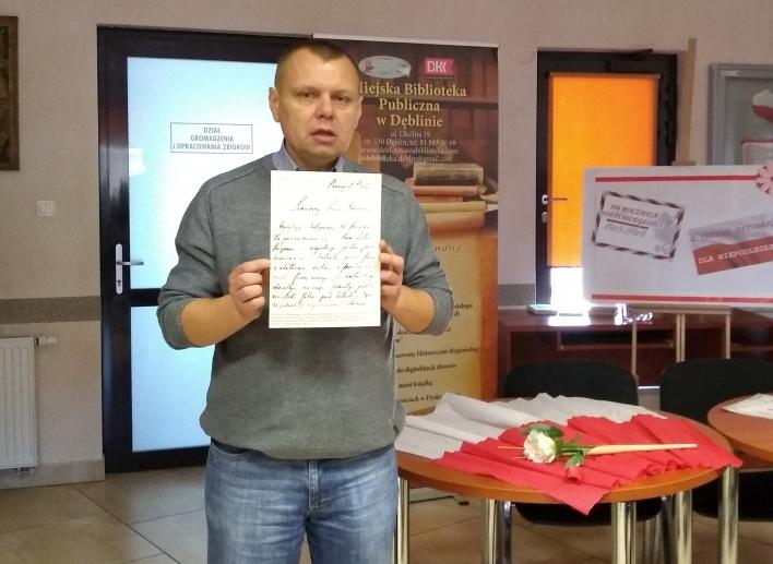 Teczka Sztubaka i list od Piłsudskiego