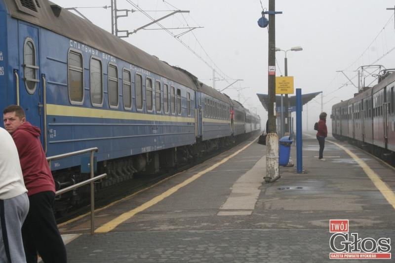 Maszynista zdążył wyhamować we mgle