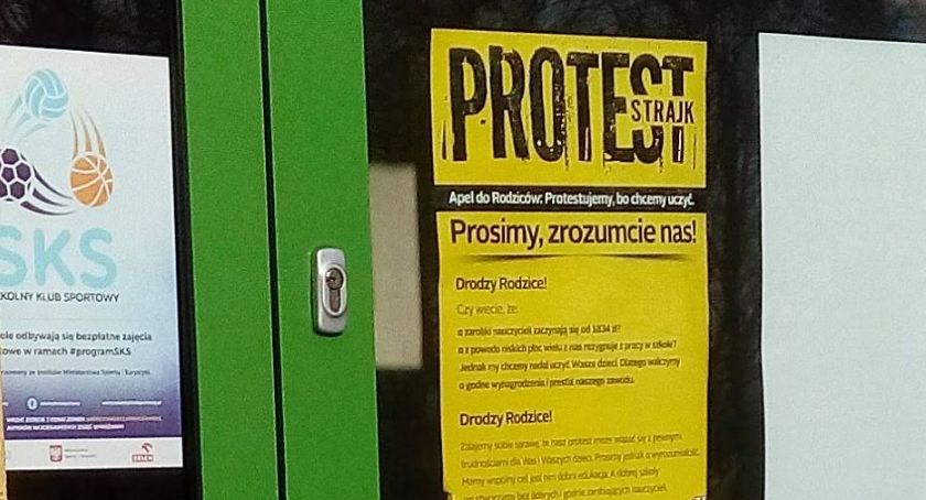 Strajk nauczycieli w Rykach. Wuefista szczerze o swoich zarobkach 