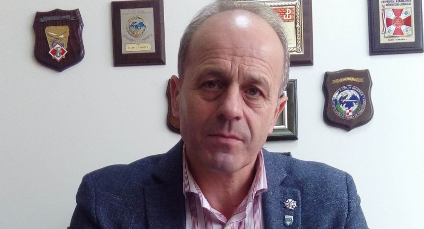 Powiat tnie kasę na inwestycje 
