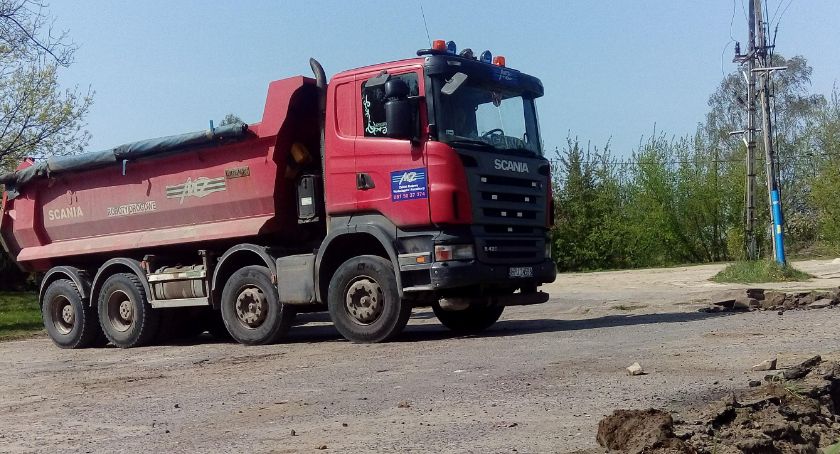 Ruszyła budowa parkingu przy szpitalu w Rykach