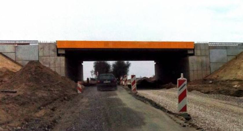 Zniecierpliwieni kierowcy mają dość takiego przejazdu