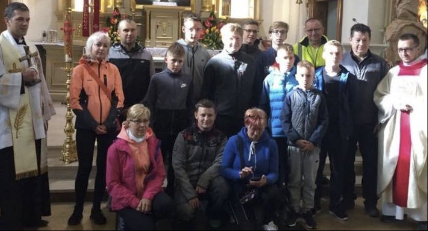 Na rowerach przejechali ponad 400 km