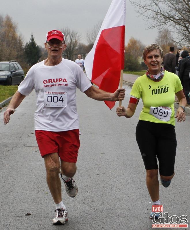 Biegiem uczcili święto niepodległości