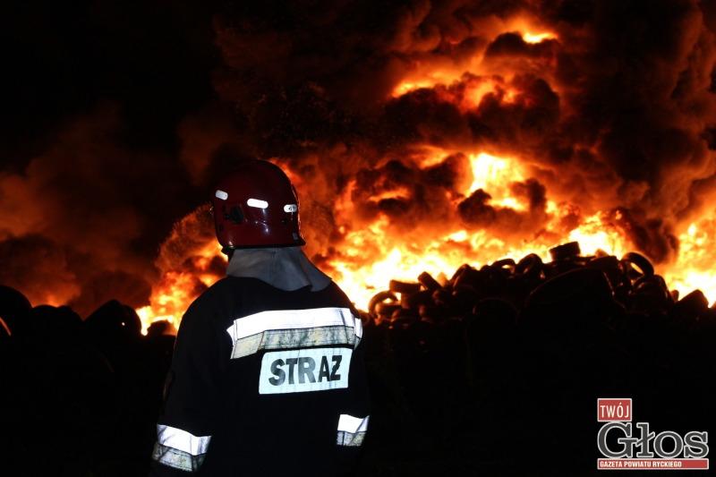 Pożar gasiło 20 jednostek straży