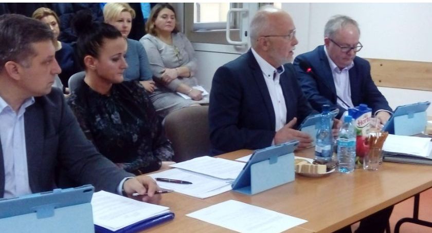 Zarząd powiatu z absolutorium