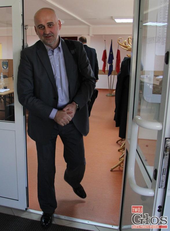 Unia sypnie na szpitalne remonty