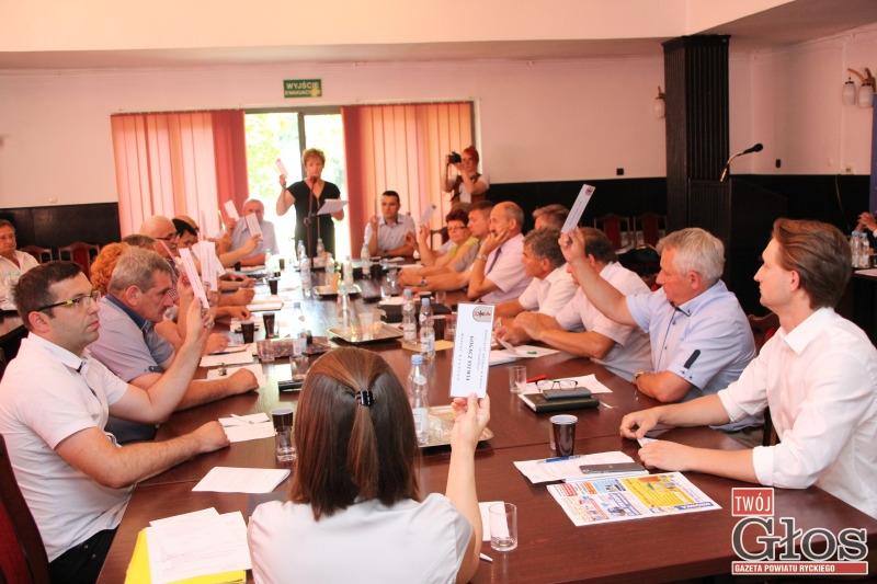 Burmistrz Ryk z absolutorium