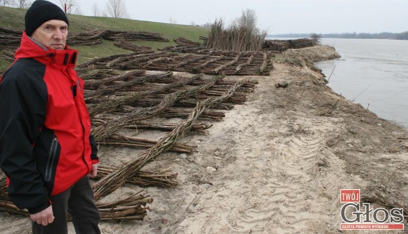 Wisła zagraża wałom i bezpieczeństwu ludzi