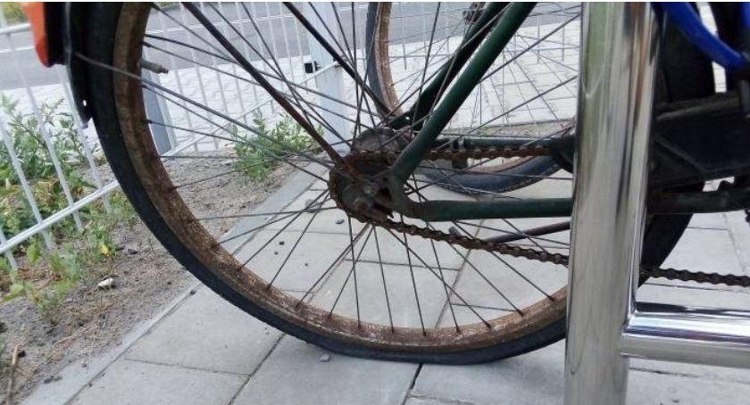 Przy torach grasują rowerowi wandale