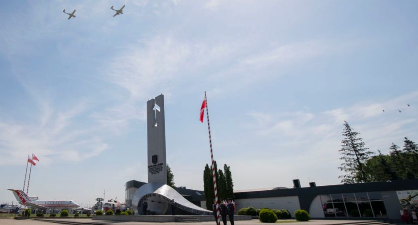 Święto Lotnictwa Polskiego. Uroczystości odbyły się w Dęblinie 