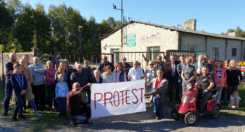 Protestują, bo nie chcą obok domów 60-metrowego masztu 