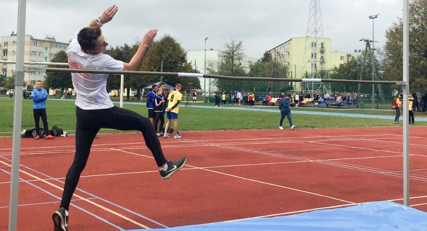 Powiatową Ligę Lekkoatletyczną zdominowali uczniowie z Miasta Orląt 