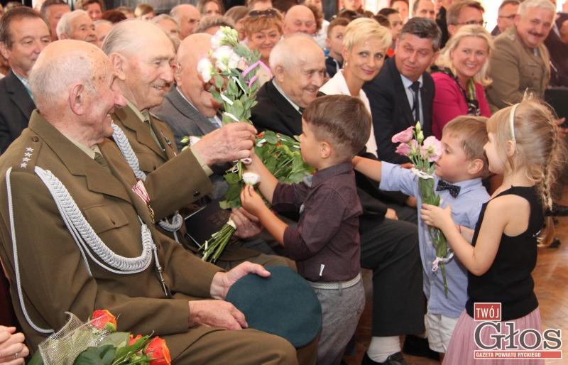Awanse dla kombatantów