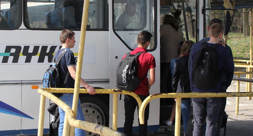 Ryki. Autobusy się psują. Uczniowie spóźniają się do szkoły