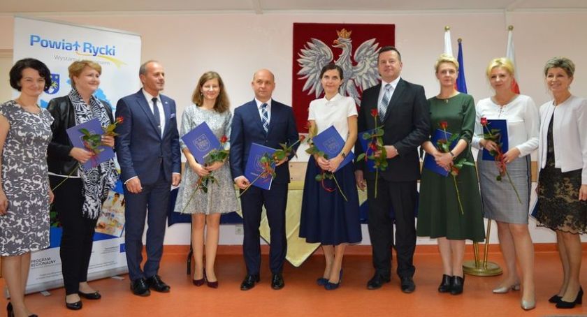Starosta nagrodził pedagogów