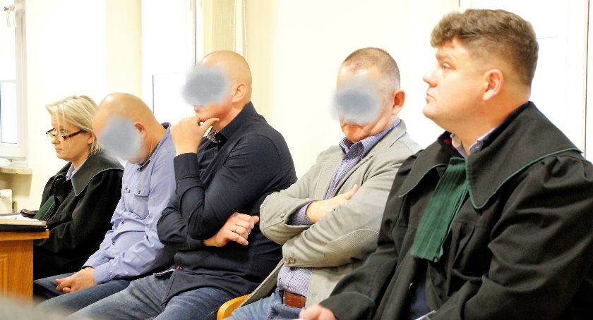 Ryki. Ruszył proces byłych policjantów oskarżonych o znęcanie się nad zatrzymanym