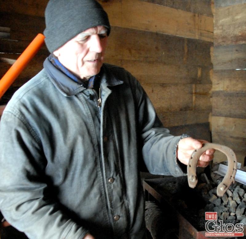 Przejął kuźnię po bracie i ojcu