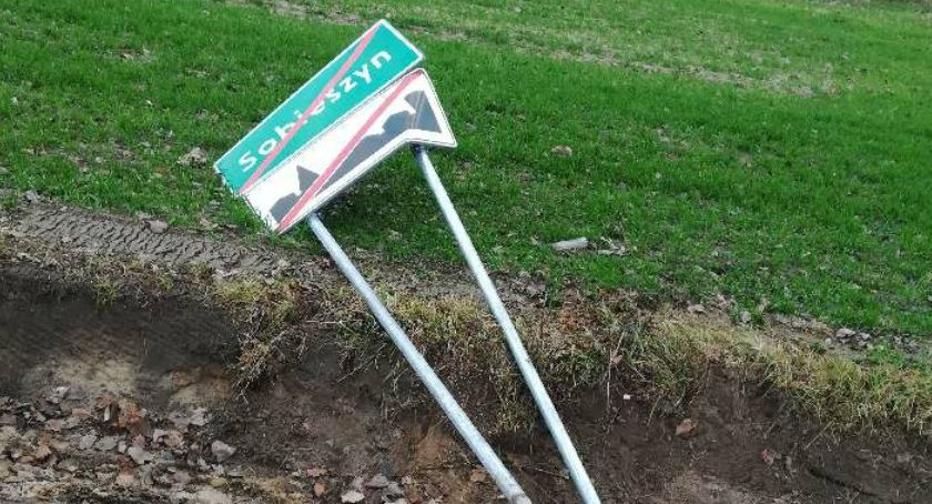 Gm. Ułęż:Ktoś zniszczył znaki 