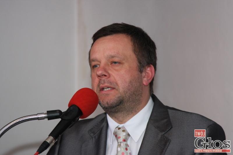Prokuratura przedłużyła śledztwo w sprawie nadużyć burmistrza
