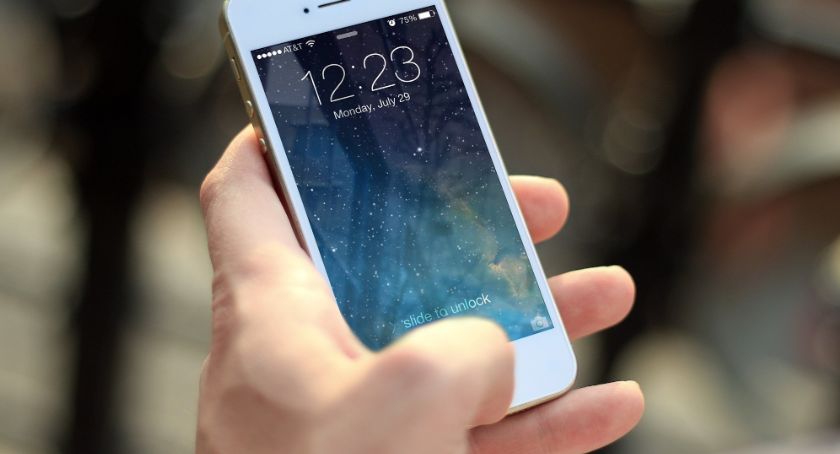 Koronawirus: Psycholog na telefon
