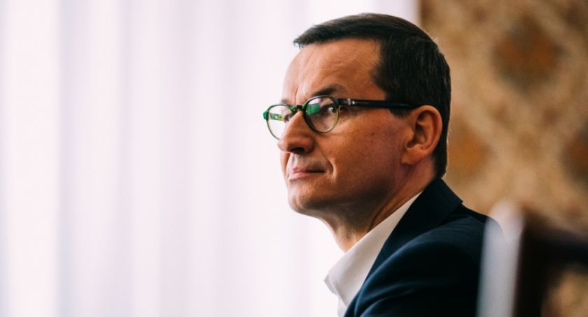 Premier: Grupa Wyszehradzka przeznaczy 3 mln euro na szczepionki i leki przeciw COVID-19 