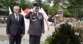 Święto w dęblińskiej Szkole Orląt. Awanse i odznacze&hellip;